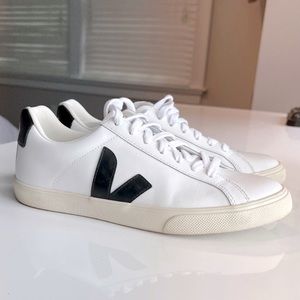 Veja Esplar Sneaker - White and Black - US 8 / EU 39